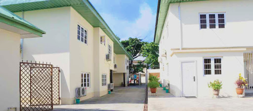 The Oakwood Montessori School, Plot 33 Adedamola Ojomo Close, Off, Bode Thomas St, Surulere, Lagos, Nigeria, School, state Lagos