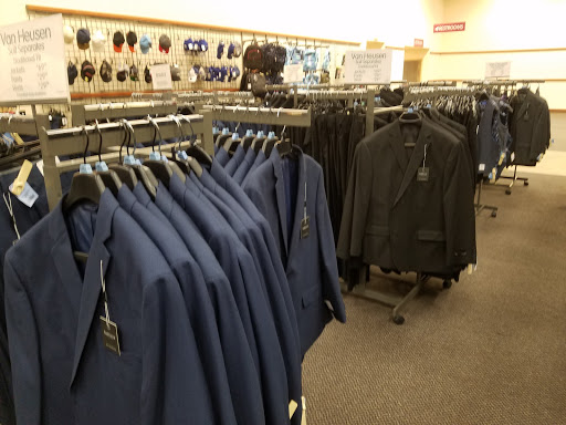 Clothing Store «Burlington Coat Factory», reviews and photos, 4293 Winston Ave #2, Covington, KY 41015, USA