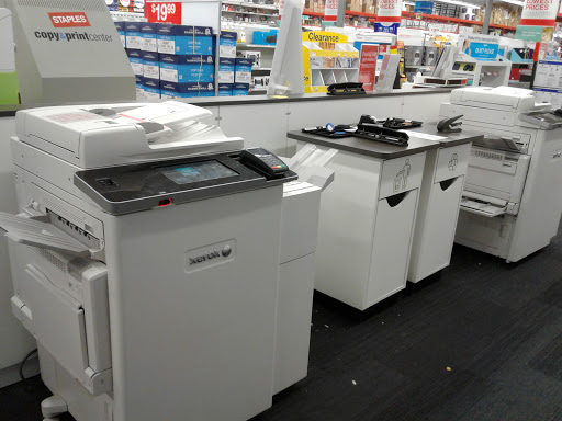 Office Supply Store «Staples», reviews and photos, 1525 S Willow St, Manchester, NH 03103, USA