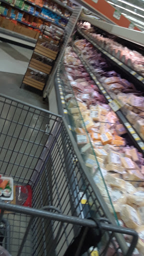 Supermarket «WinCo Foods», reviews and photos, 2060 E 20th St, Chico, CA 95928, USA