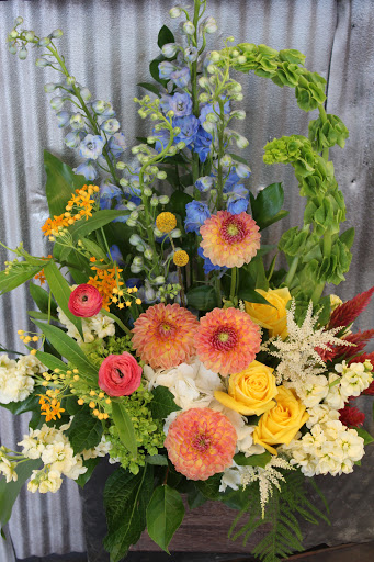 Florist «Floral Designs of Mount Joy», reviews and photos, 102 E Main St, Mount Joy, PA 17552, USA