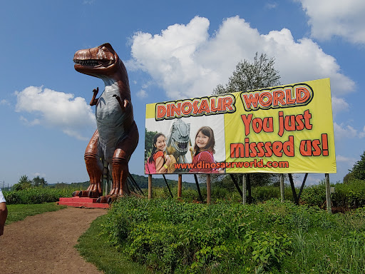 Amusement Center «Dinosaur World», reviews and photos, 711 Mammoth Cave Rd, Cave City, KY 42127, USA