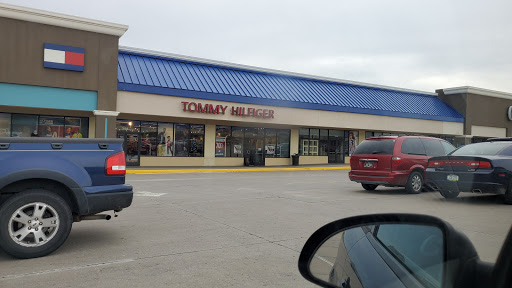 Outlet Mall «Tanger Outlet Williamsburg», reviews and photos, 150 Tanger Dr, Williamsburg, IA 52361, USA