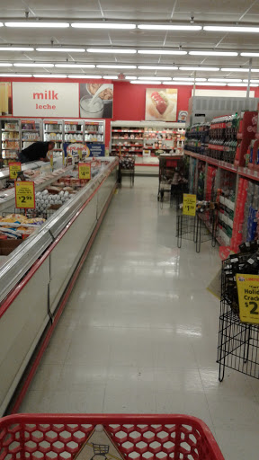 Grocery Store «Save-A-Lot», reviews and photos, 332 W Ardice Ave, Eustis, FL 32726, USA