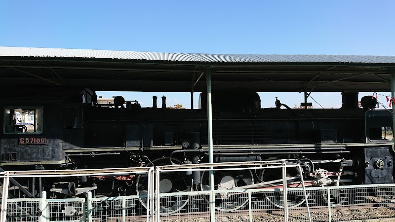 蒸気機関車C57 160号機