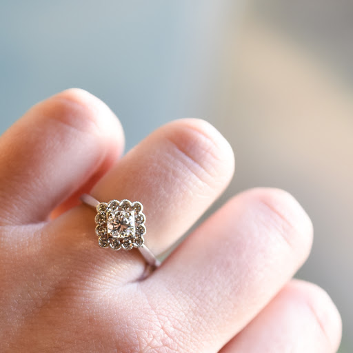 Jewelry Store «J Rankin Jewellers», reviews and photos, 505 5th Ave S a103, Edmonds, WA 98020, USA