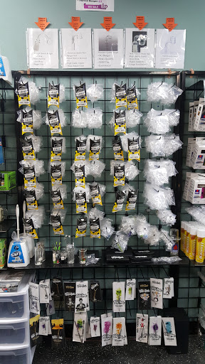 Tobacco Shop «Wild Side Smoke Shop», reviews and photos, 776 Thousand Oaks Blvd, Thousand Oaks, CA 91360, USA