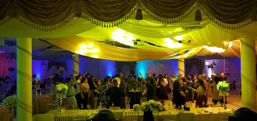 Shopping Mall «City Shopping Center», reviews and photos, 2201 Long Beach Blvd, Compton, CA 90221, USA