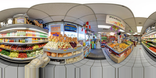 Mexican Grocery Store «La Huerta», reviews and photos, 396 W Lake St, Addison, IL 60101, USA