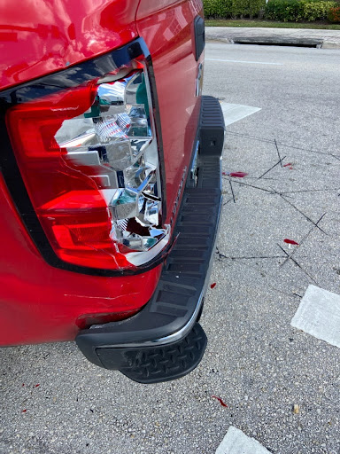 Auto Body Shop «Lakeshore Body», reviews and photos, 4264 Westroads Dr, West Palm Beach, FL 33407, USA