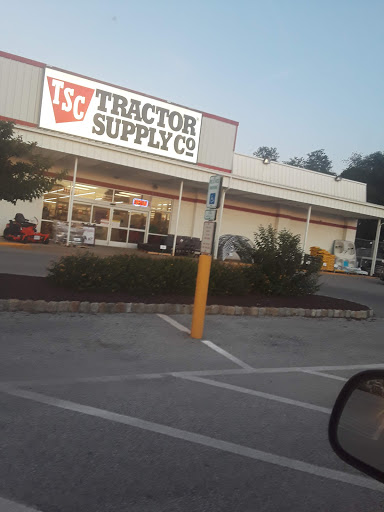 Home Improvement Store «Tractor Supply Co.», reviews and photos, 321 N 3rd St, Oxford, PA 19363, USA