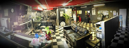 Tattoo Shop «Mad Tatter Kustoms Tattoo & Body Piercing», reviews and photos, 10865 N 85th Ave, Peoria, AZ 85345, USA