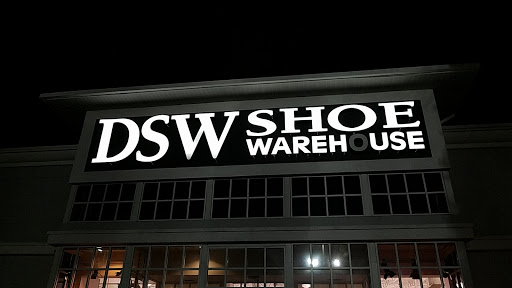 Shoe Store «DSW Designer Shoe Warehouse», reviews and photos, 2100 N Rainbow Blvd, Las Vegas, NV 89108, USA