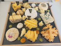 Fabrication du fromage du Restaurant La Tomme d'Isa à Auvers-sur-Oise - n°11