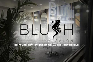 Salon le Blush à Laval | Salon de coiffure, esthétique et réhaussement de cils image