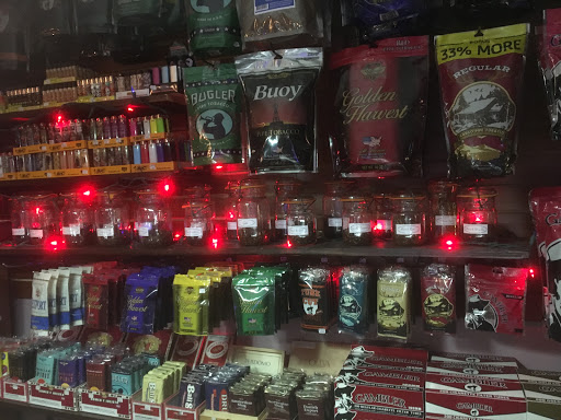 Tobacco Shop «Kittery Discount Smoke Shop», reviews and photos, 99 State Rd, Kittery, ME 03904, USA