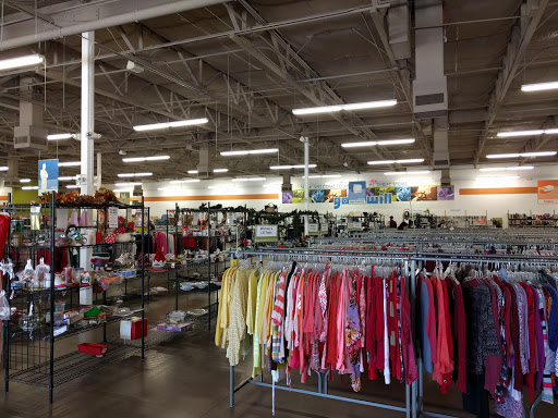 Thrift Store «Thunderbird & Scottsdale Goodwill Retail Store & Donation Center», reviews and photos, 14202 N Scottsdale Rd, Scottsdale, AZ 85254, USA