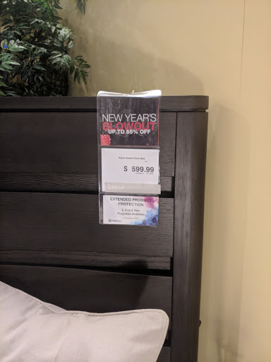 Furniture Store «Art Van Furniture - Orland Park», reviews and photos, 15080 South La Grange Road, Orland Park, IL 60462, USA