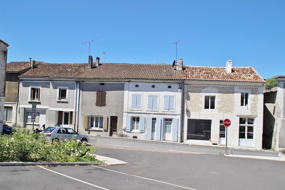 Leggett Immobilier à La Rochebeaucourt-et-Argentine (Dordogne 24)