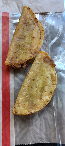 Convenience Store «7-Eleven», reviews and photos, 1290 E Lake Rd S, Tarpon Springs, FL 34688, USA