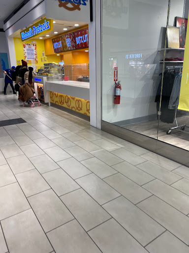 Shopping Mall «The Gallery», reviews and photos, 901 Market St, Philadelphia, PA 19107, USA