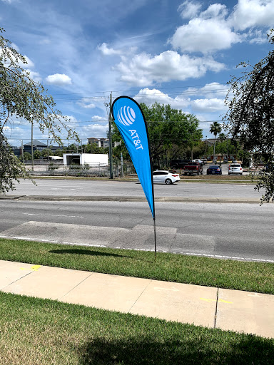Cell Phone Store «AT&T», reviews and photos, 1812 N Westshore Blvd, Tampa, FL 33607, USA