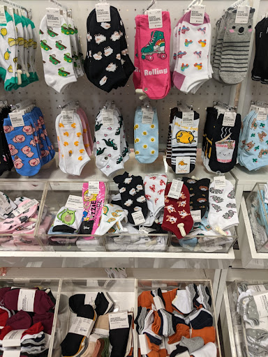 Clothing Store «Forever 21», reviews and photos, 200 Inland Center Dr, San Bernardino, CA 92408, USA