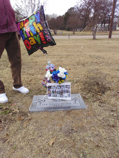 Funeral Home «Lincoln Funeral Home», reviews and photos, 8100 Fireside Dr, Dallas, TX 75217, USA