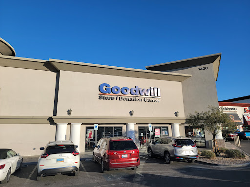 Thrift Store «Goodwill Retail Store and Donation Center», reviews and photos