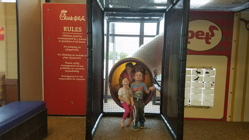 Fast Food Restaurant «Chick-fil-A», reviews and photos, 3403 Halls Ferry Rd, Vicksburg, MS 39180, USA