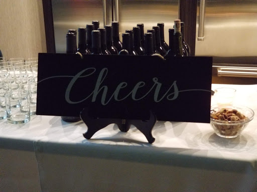 Appliance Store «Eastbank Contractor Appliances», reviews and photos, 800 SE Hawthorne Blvd, Portland, OR 97214, USA