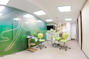 Clinicile Dentare Dr. Leahu Pitești, parte din Rețeaua de Sănătate Regina Maria image