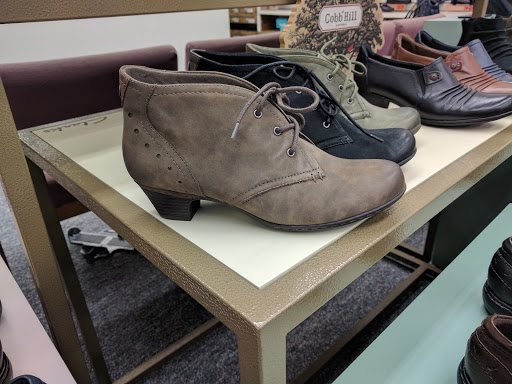 Shoe Store «Norm Henry Shoes», reviews and photos, 119 N Washington St, Owosso, MI 48867, USA