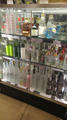 Wine Store «BevMo!», reviews and photos, 2595 Iron Point Rd, Folsom, CA 95630, USA