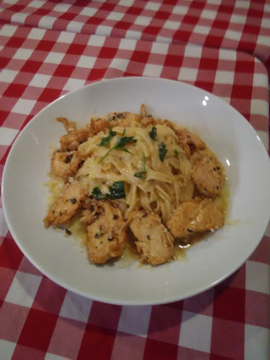 Restaurant «Eat Me Gourmet», reviews and photos, 4112 Pennsylvania Ave, Kansas City, MO 64111, USA