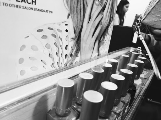 Shoe Store «DSW Designer Shoe Warehouse», reviews and photos, 2500 Central Park Ave, Yonkers, NY 10710, USA