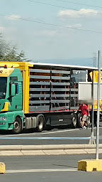 Photo n°9 de Société des Eaux de Volvic (Groupe Danone) à Volvic ()