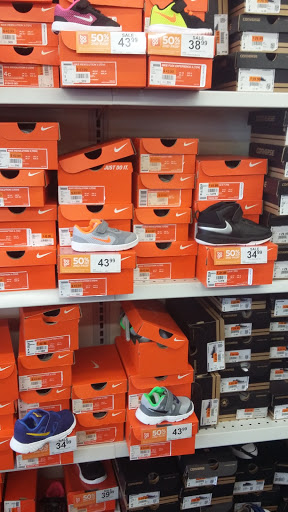 Shoe Store «Rack Room Shoes», reviews and photos, 4677 W Irlo Bronson Memorial Hwy, Kissimmee, FL 34746, USA