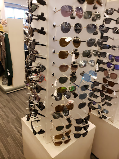 Department Store «Nordstrom Rack Gateway Center», reviews and photos, 550 Gateway Dr #2, Brooklyn, NY 11239, USA