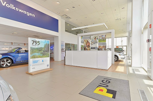 Volkswagen Dealer «Pugi Volkswagen», reviews and photos, 2020 Ogden Ave, Downers Grove, IL 60515, USA