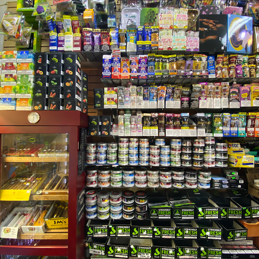 Tobacco Shop «Z & Z Tobacco Shop», reviews and photos, 14311 Newport Ave, Tustin, CA 92780, USA