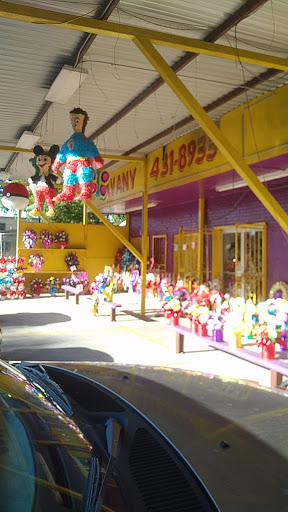 Florist «Davany Flowers & Pinatas», reviews and photos, 522 Cupples Rd, San Antonio, TX 78237, USA