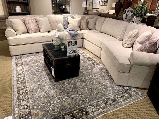 Furniture Store «La-Z-Boy Furniture Galleries», reviews and photos, 7790 Mentor Ave, Mentor, OH 44060, USA