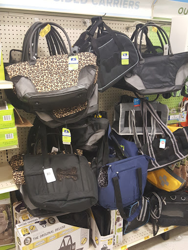 Pet Supply Store «PetSmart», reviews and photos, 4731 Commercial Dr, New Hartford, NY 13413, USA
