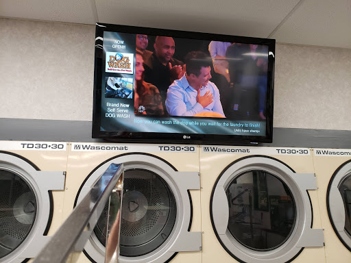 Laundromat «Clean Enterprises Laundromat, Car Wash, & Dry Cleaning», reviews and photos, 235 E Main St, Rising Sun, MD 21911, USA