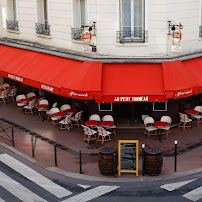 Photos du propriétaire du Restaurant Bar Au Petit Tonneau Levallois à Levallois-Perret - n°4