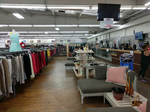 Thrift Store «Team Amvets Thrift Store», reviews and photos, 3315 South St, Long Beach, CA 90805, USA