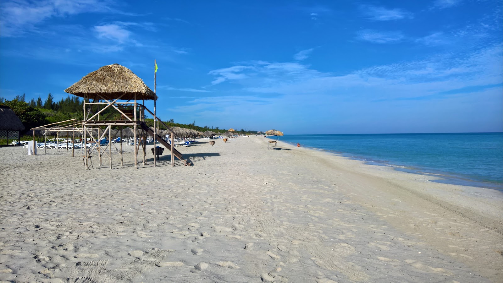 Photo of Varadero beach IV with bright fine sand surface