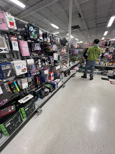 Clothing Store «Burlington Coat Factory», reviews and photos, 370 US-130, Hightstown, NJ 08520, USA