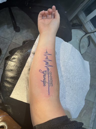 Explore heart tattoos ideas, creative tattoo ideas in Grand Forks, available at Magoos tattoos and body piercing